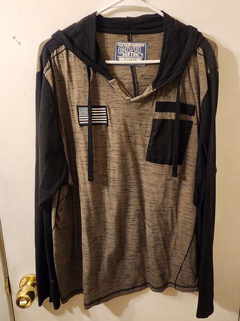 Premuim Outfitters Ciivil Sektor Two-Tone Hooded Long Sleeve Shirt - Olive/Black